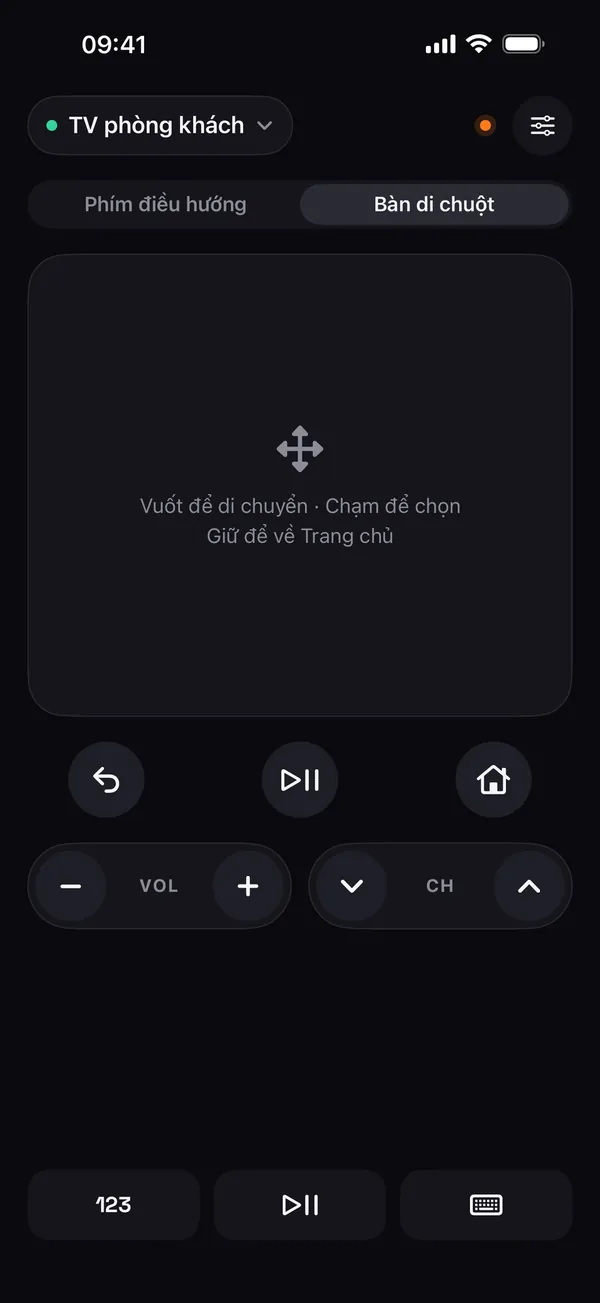 Màn hình bàn di chuột của Remo với gợi ý Vuốt để di chuyển, Chạm để chọn, Giữ để về Trang chủ
